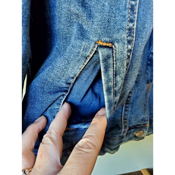 Black Label C’est Toi Women's Sz 3XL Distress Denim Navy Faux Fur Button Jacket - Picture 4 of 16